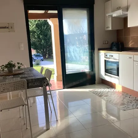 Semesterbostad Casa A Gandrina 1